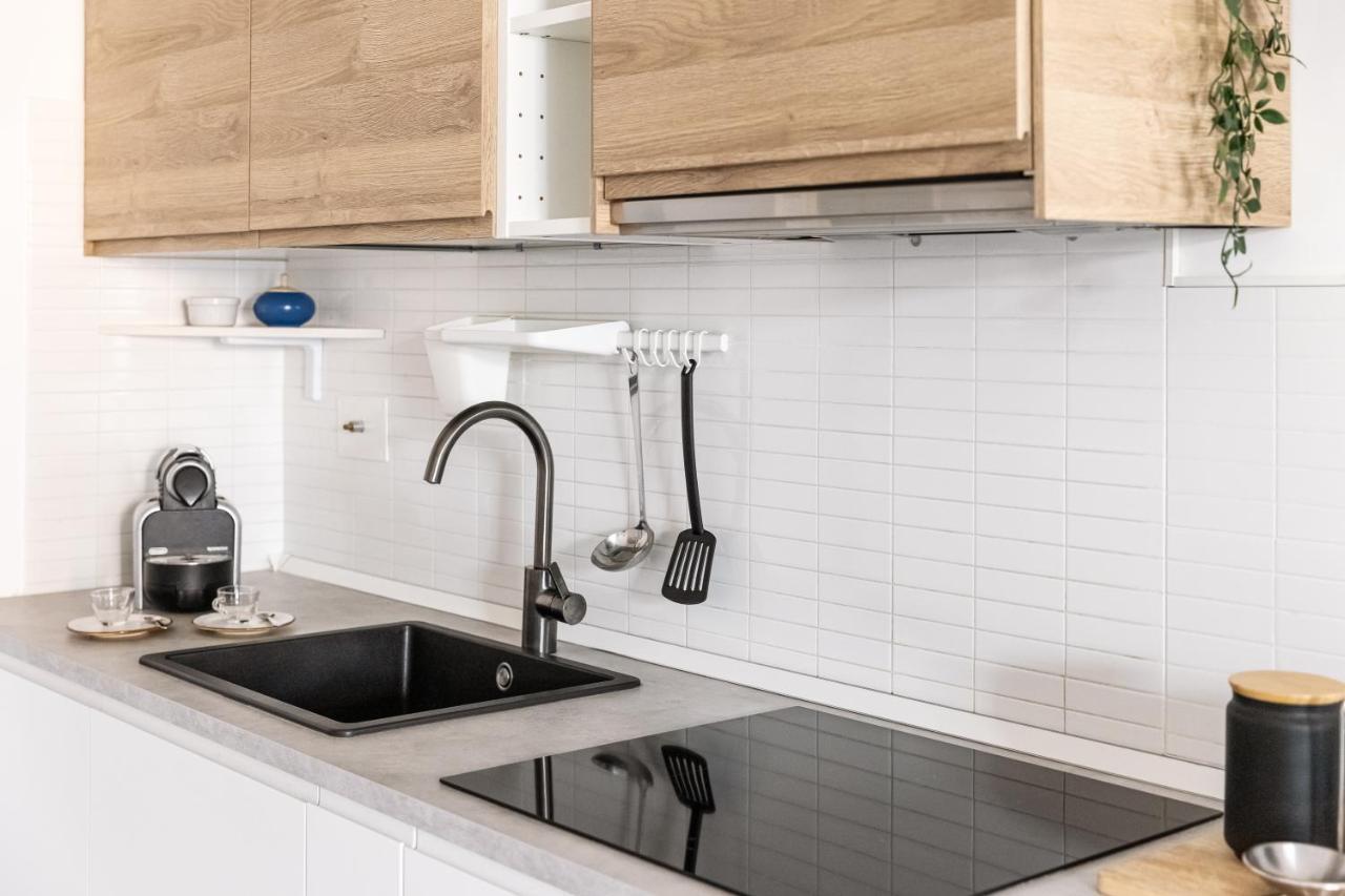 Loft Con Terrazzo - 3 Min Dalle Autostrade By Followgreenhouserome * Rom