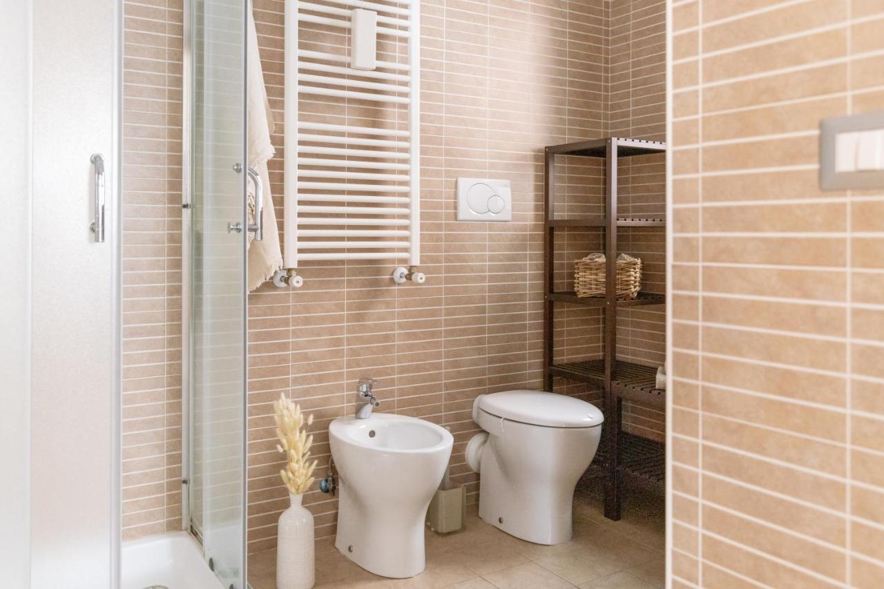 Loft Con Terrazzo - 3 Min Dalle Autostrade By Followgreenhouserome * Rom