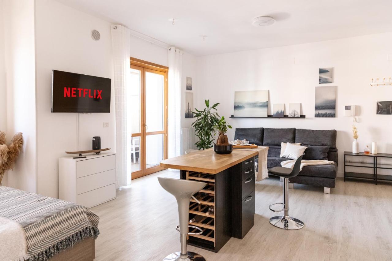 Loft Con Terrazzo - 3 Min Dalle Autostrade By Followgreenhouserome Lejlighed Rom